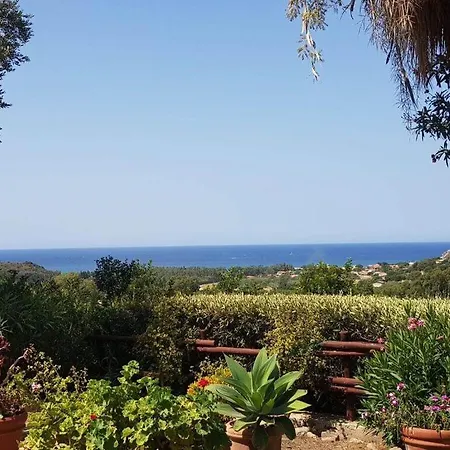 Casa Solaria Vakantiehuis Solanas (Cagliari)